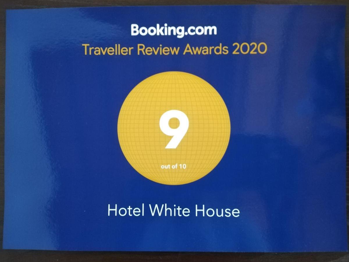 Hotel White House ラトゥナプラ エクステリア 写真